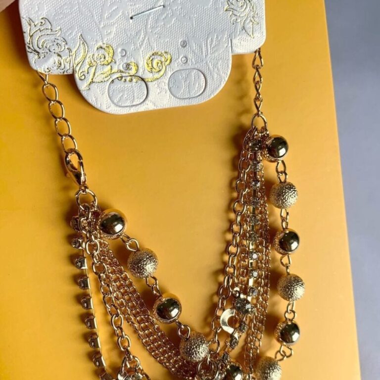 Pulseira Feminina Dourada de Aço Inoxidável