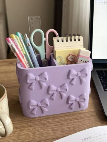 Organizador de Mesa com Laços – Porta Canetas Decorativo Fofo