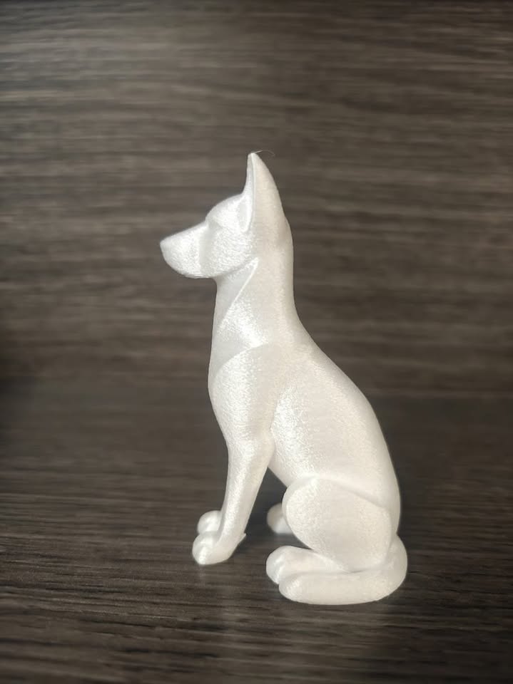 Cachorro Decorativo Preto ou Branco – Estátua Pet Moderna 3D