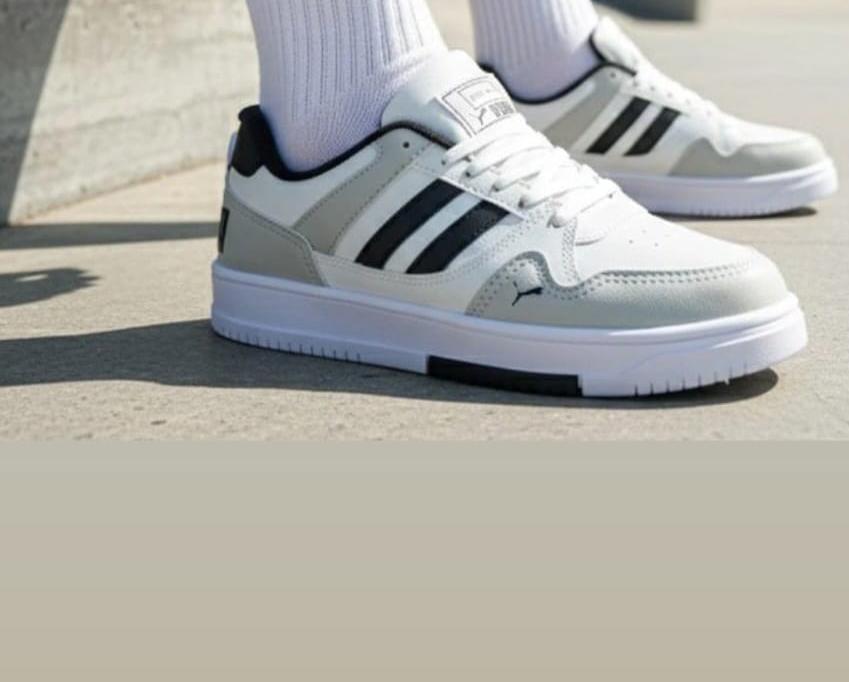 Tênis Puma modelo RBD Game Low