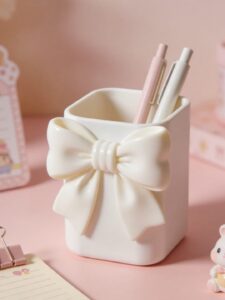 Porta-Canetas com Laço Coquette - Organizador de Mesa Fofo