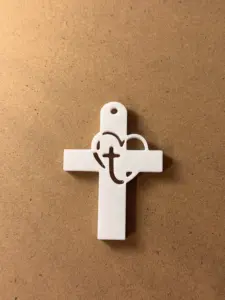 Chaveiro Cruz e Coração 3D