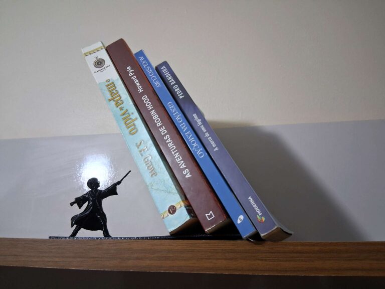 Aparador de Livros Harry Potter
